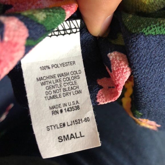 ❗️Last 2! M-L Oversized navy blue floral kimono - Picture 7 of 7